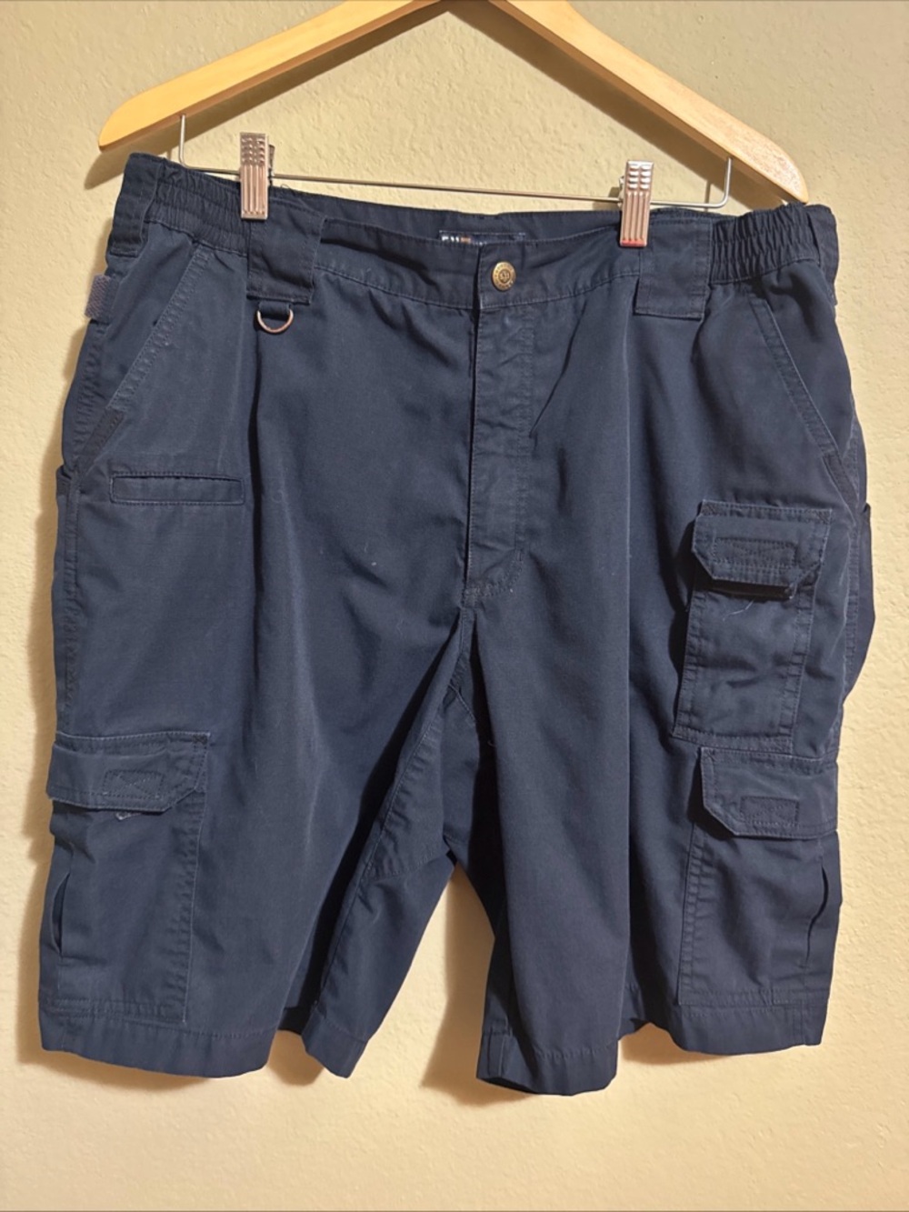 5.11 Tactical Series Men’s Size 38 Navy Blue Shorts Cargo